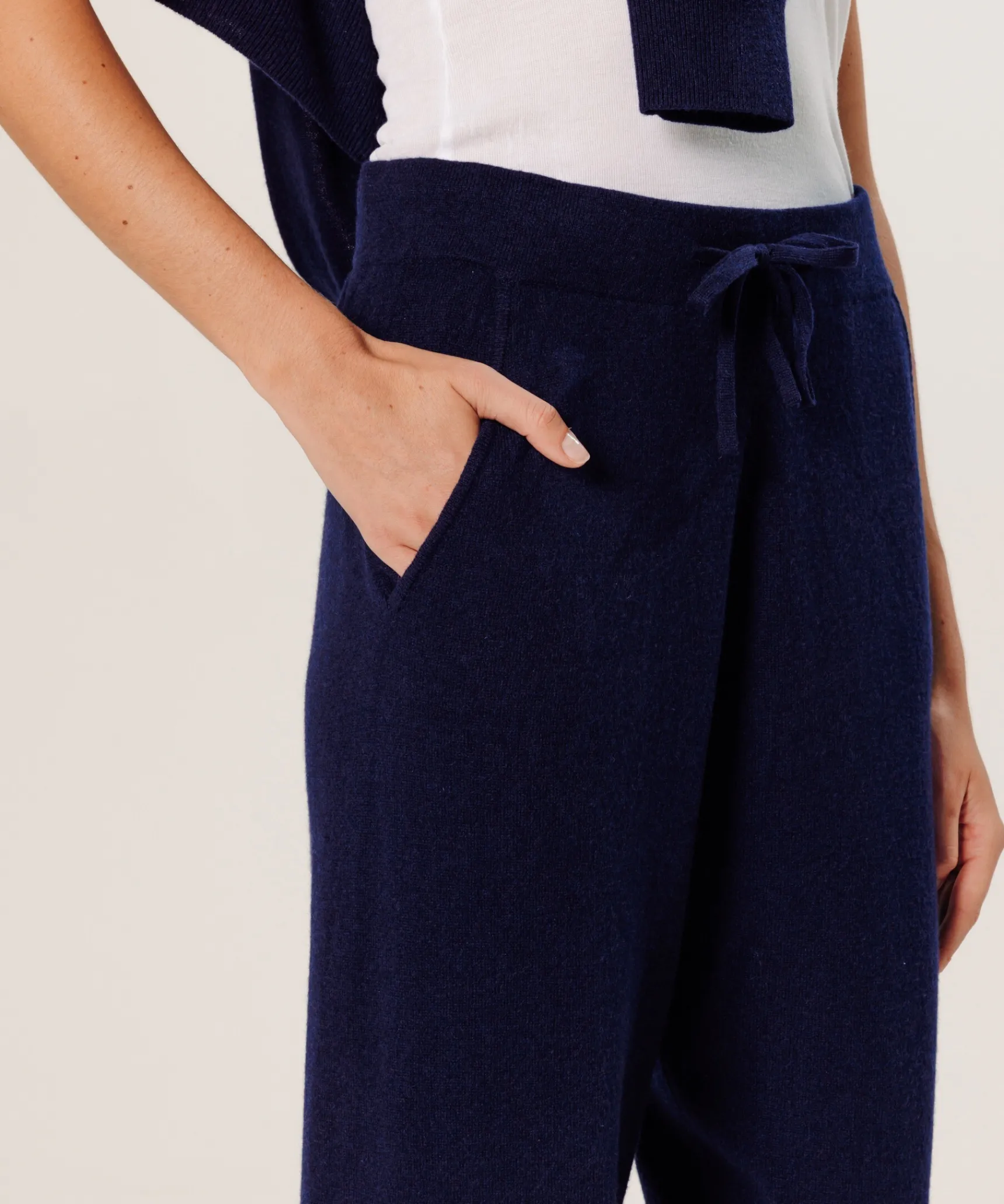 Sale Rodier Pantalon jogging en cachemire bleu marine