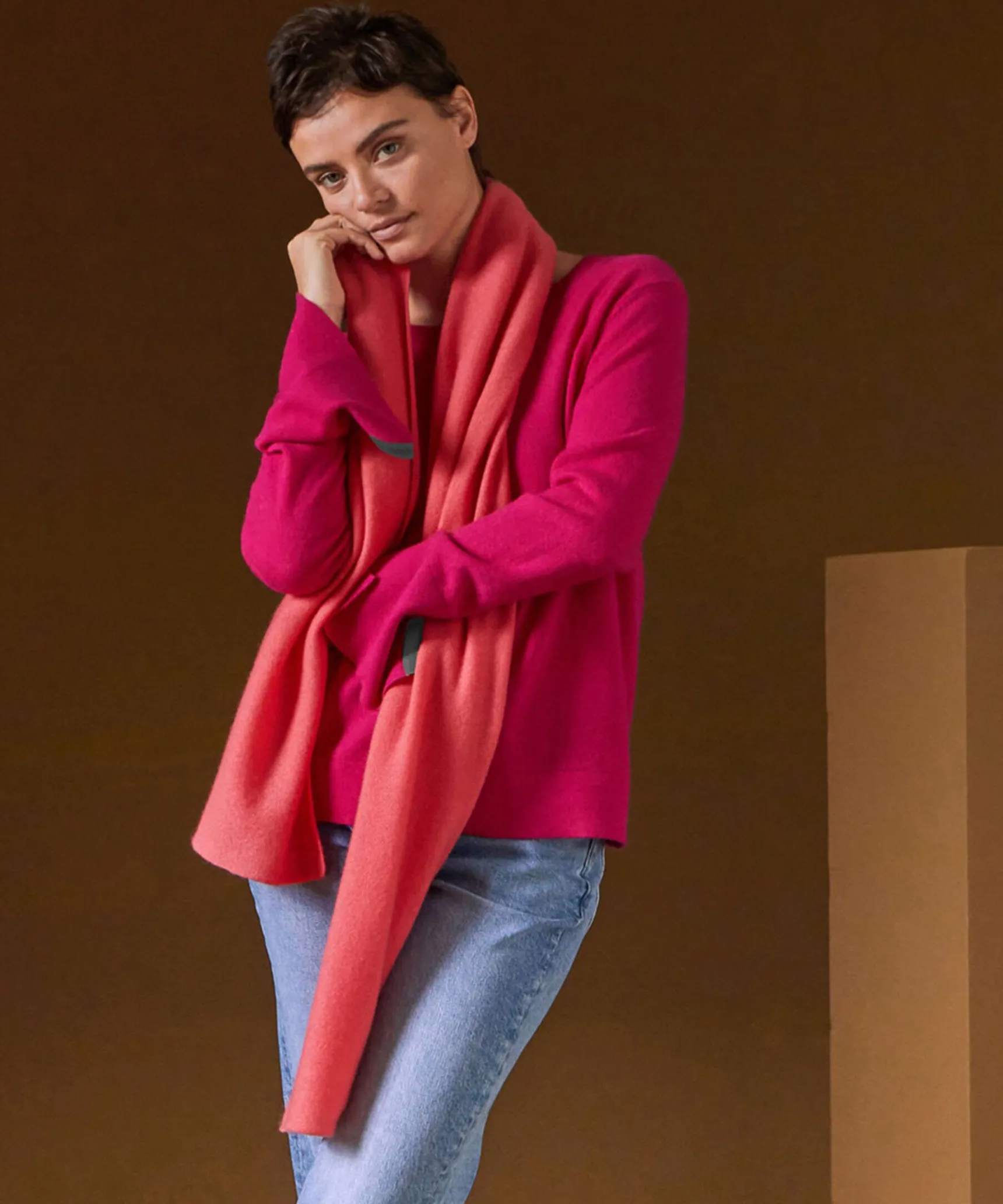 Hot Rodier Pull col rond en cachemire rose tonique