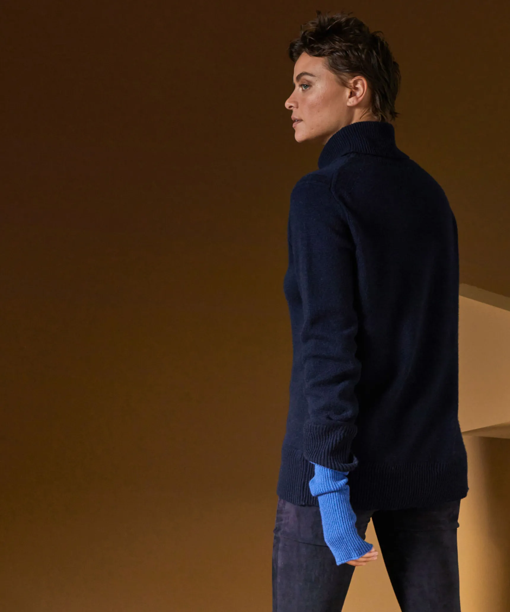 Hot Rodier Pull col roulé oversize en cachemire bleu foncé