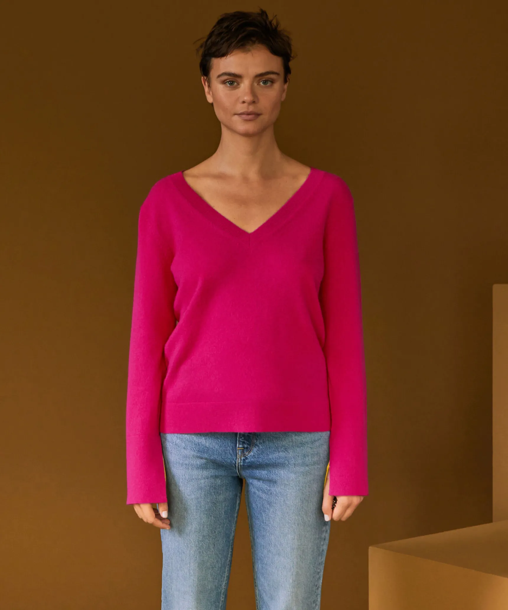 Outlet Rodier Pull col V en cachemire rose tonique