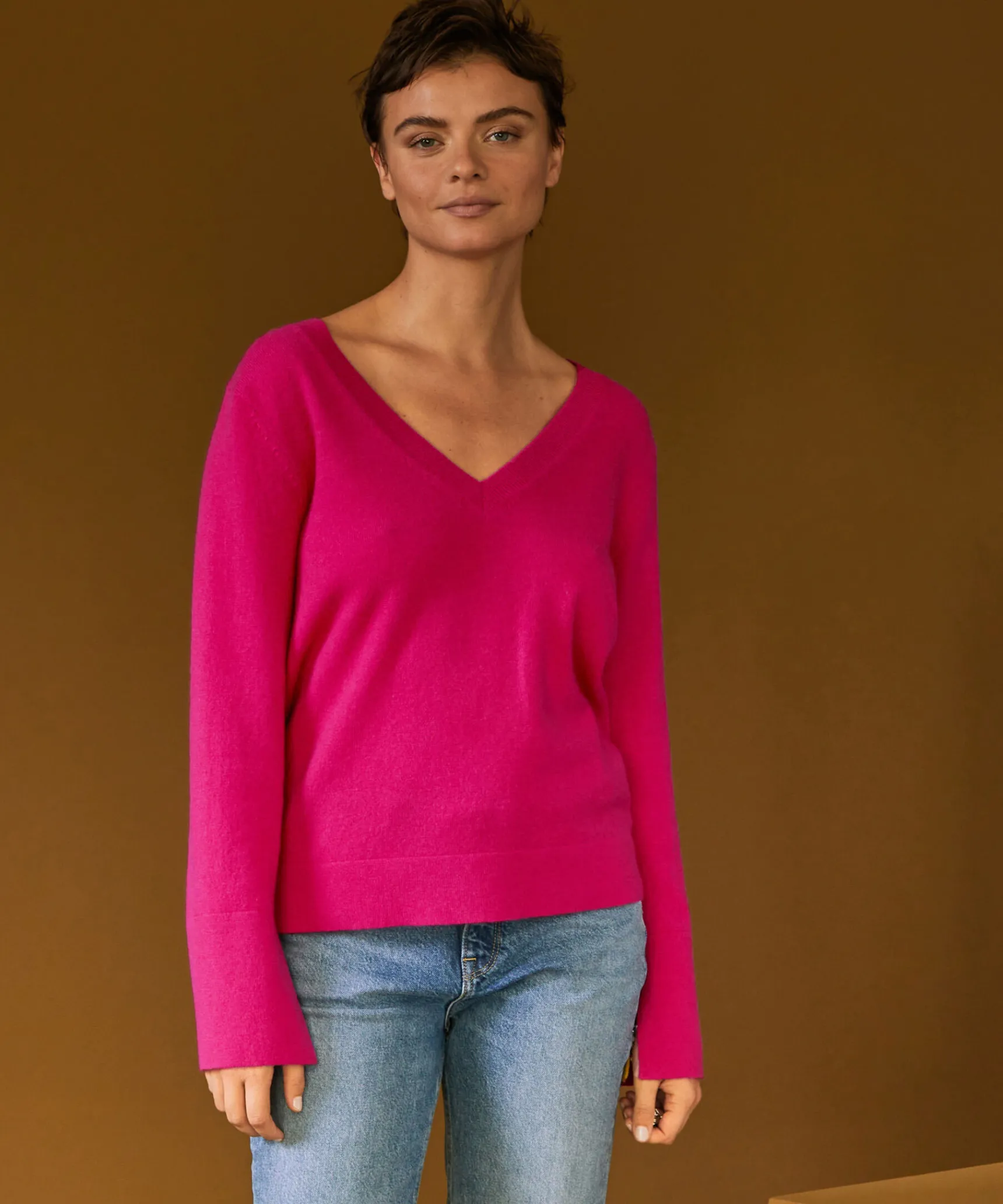 Outlet Rodier Pull col V en cachemire rose tonique