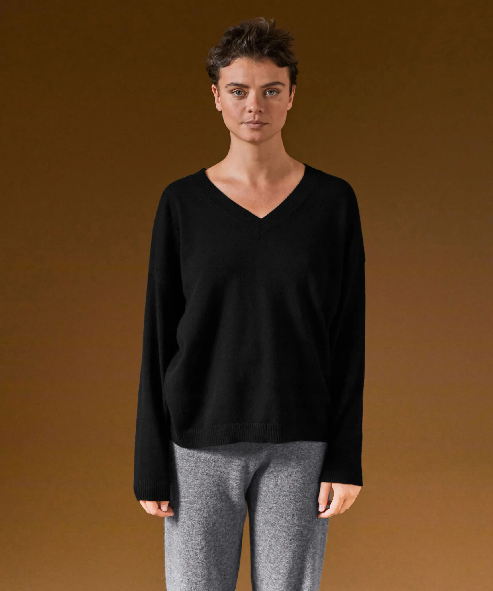 Clearance Rodier Pull col V oversize en cachemire noir