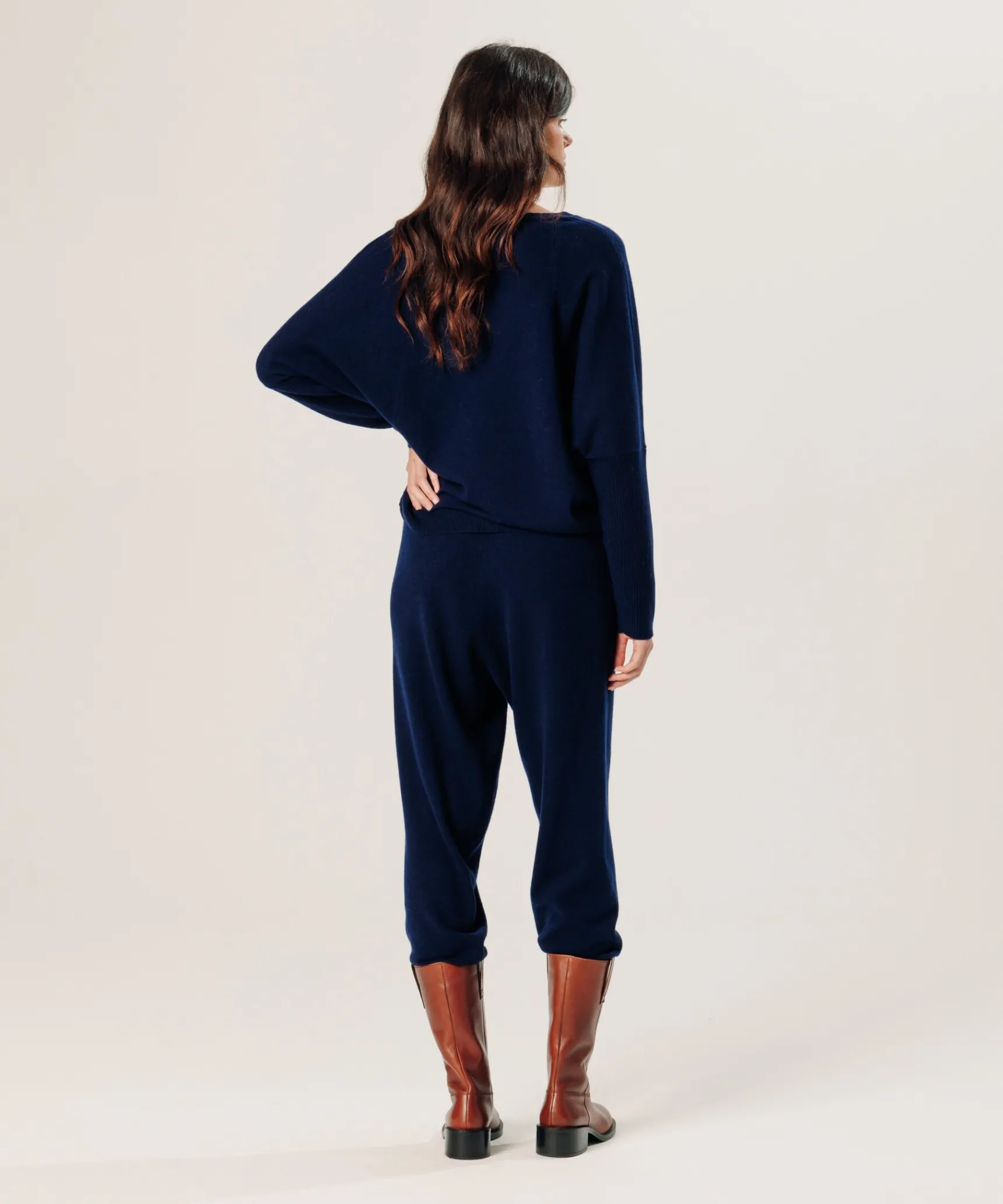 Outlet Rodier Pull col V oversize en cachemire bleu marine