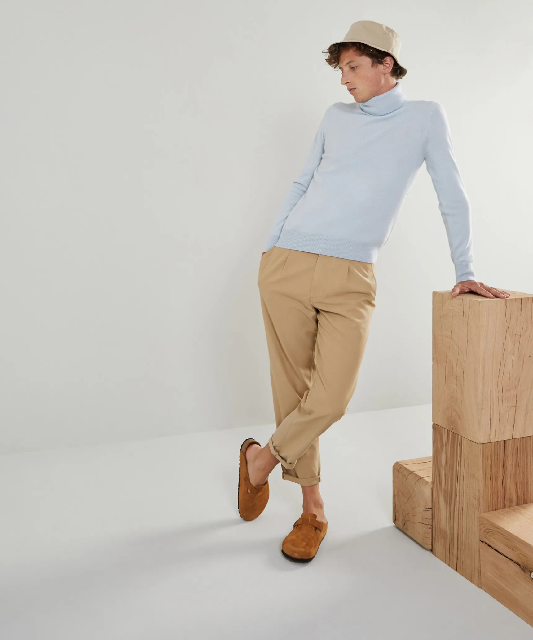 Sale Rodier Pull homme col roulé en cachemire 2 fils bleu ciel