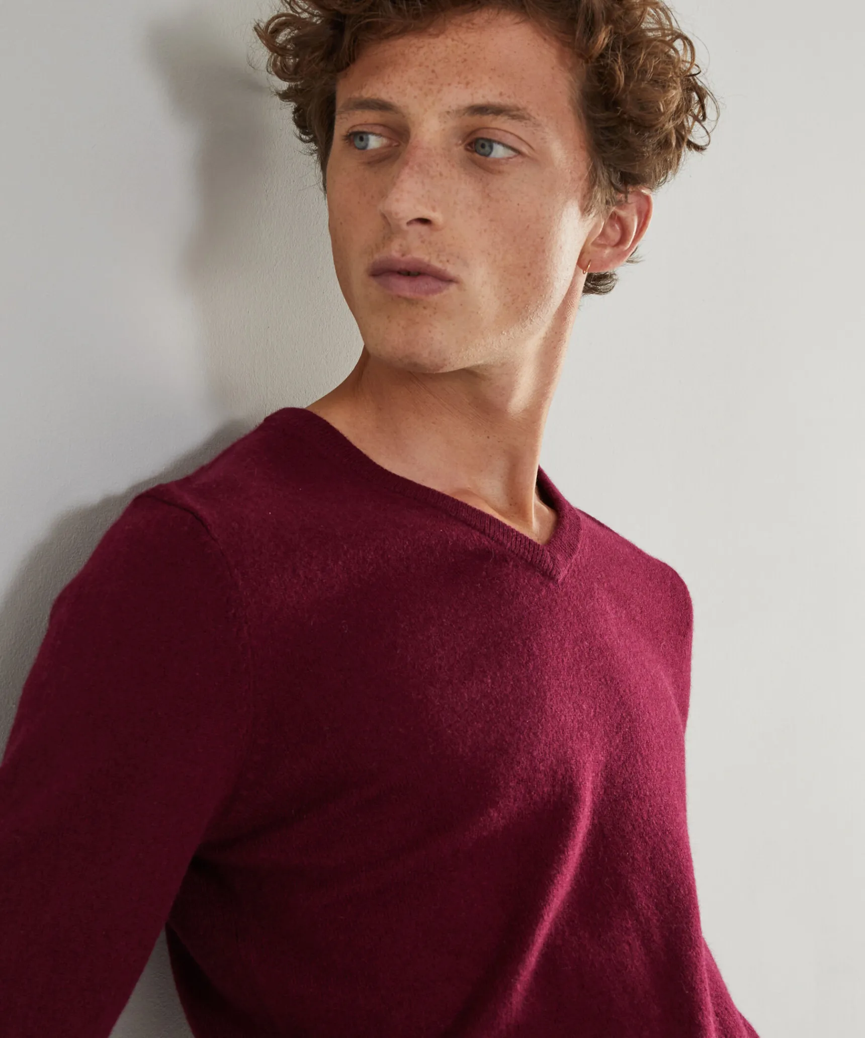 Hot Rodier Pull homme col V en cachemire 2 fils bordeaux