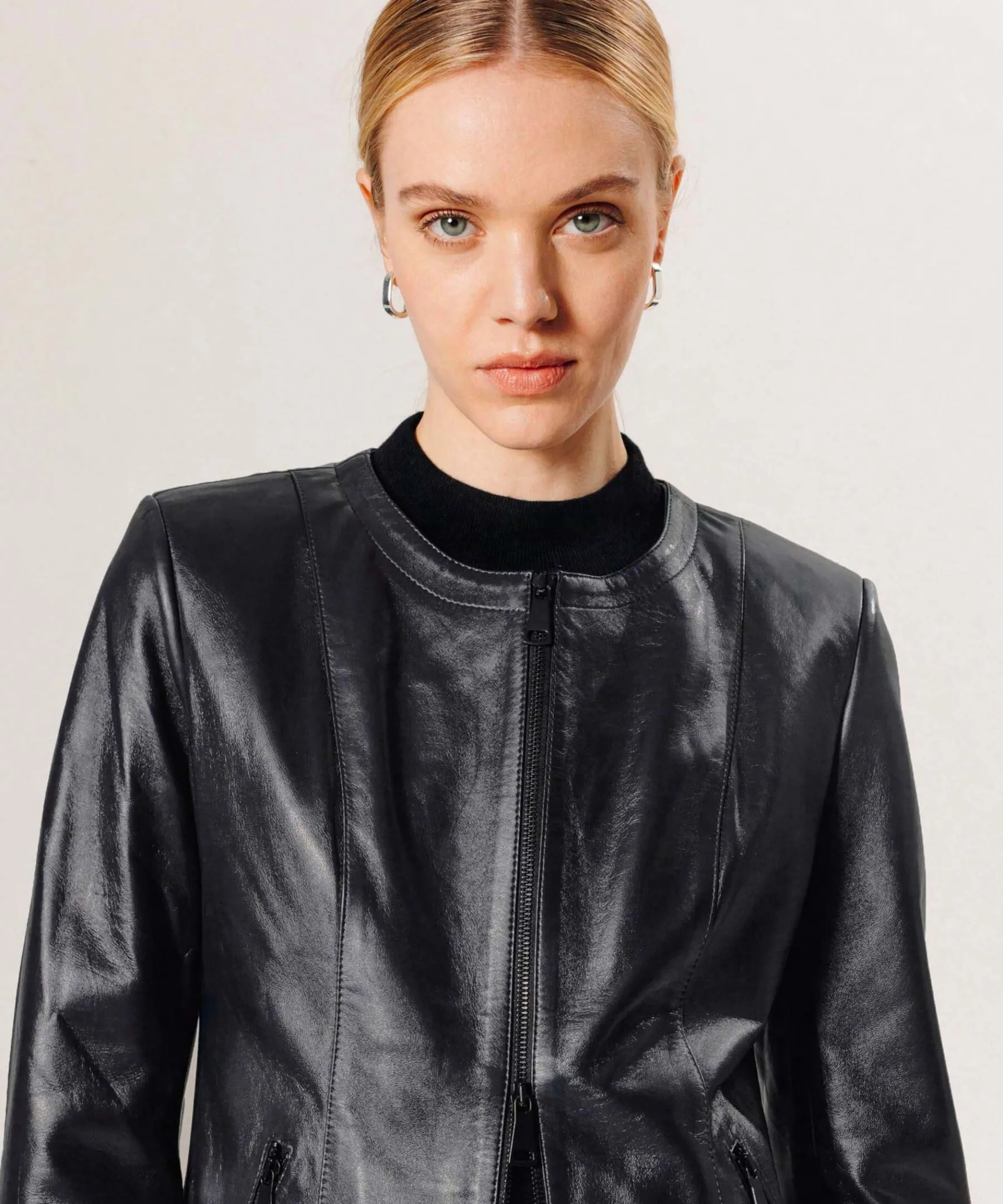 Online Rodier Veste courte zippée en cuir bleu nuit